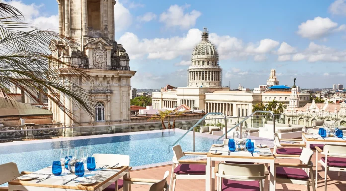 The Gran Hotel Manzana Kempinski in the Heart of Old Havana Pool Bar El Sutridor. Courtesy Gran Hotel Manzana Kempinski La Habana