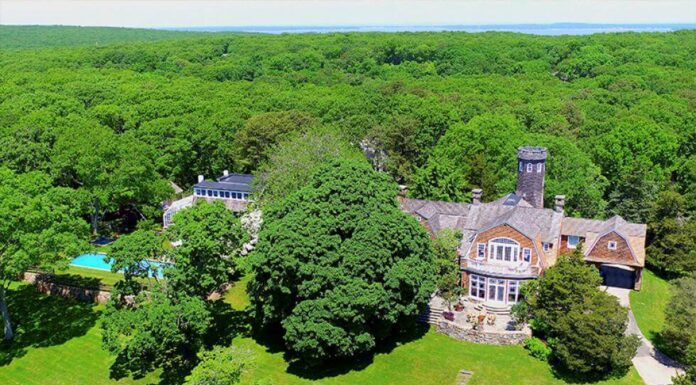 Christie Brinkley’s Hampton’s Home and Observation Tower for Sale Christie Brinkley's Hampton Home and Observation Tower