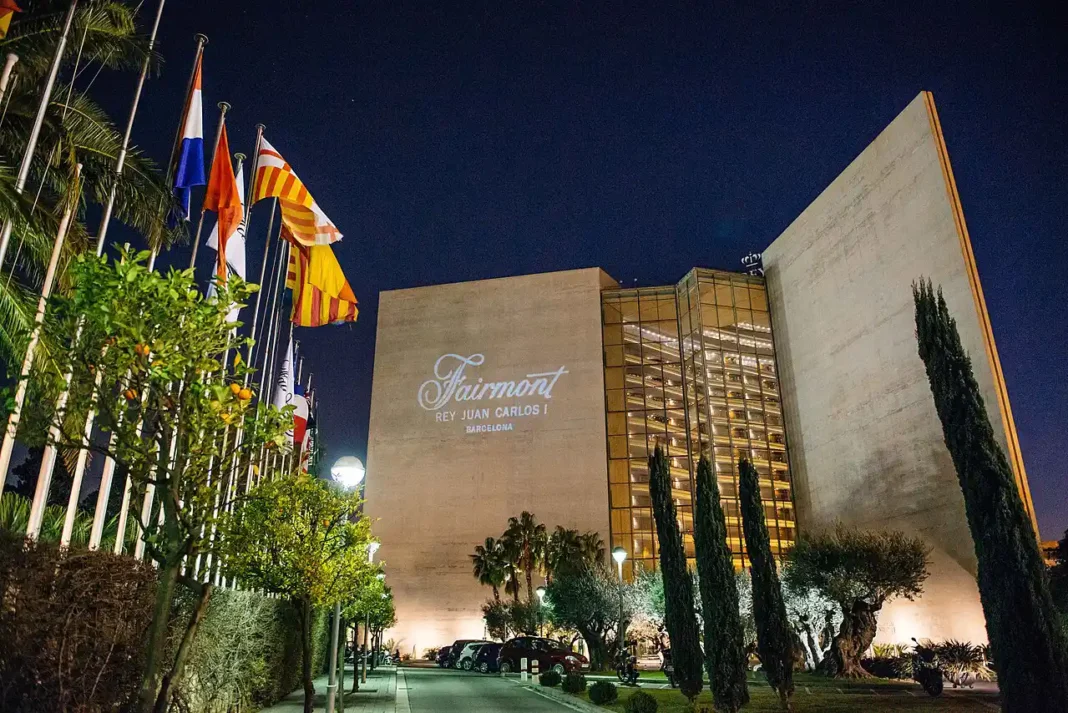 Fairmont Rey Juan Carlos I. Photo courtesy of Wikimedia Commons Fairmont Rey Juan Carlos I. Photo courtesy of Wikimedia Commons