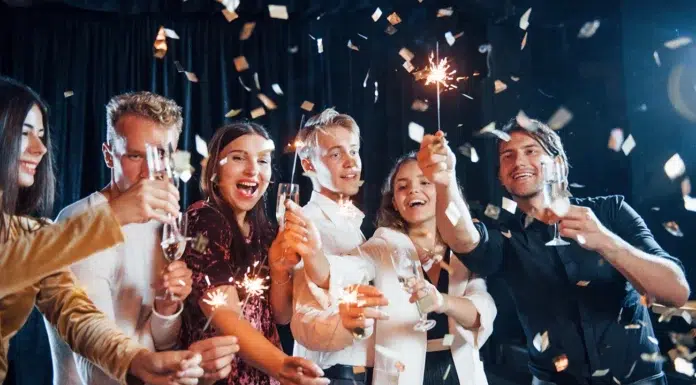 5 Must-Have Items for Throwing an Unforgettable New Years Party 5 Must-Have Items for Throwing an Unforgettable New Years Party