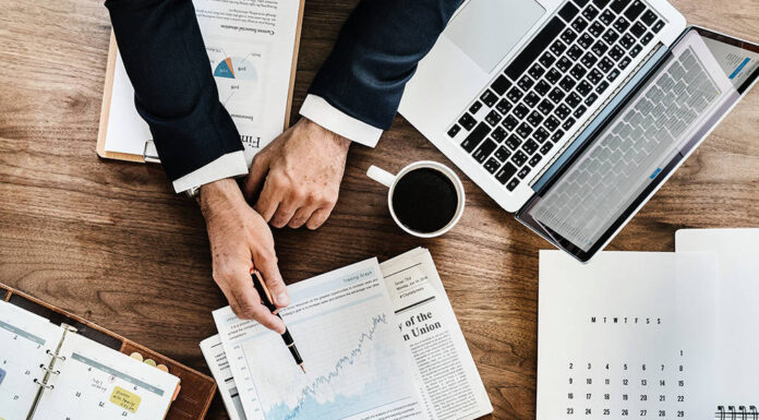 5 Keys to Choosing the Right Investment Manager 5 Keys to Choosing the Right Investment Manager Photo by pexels