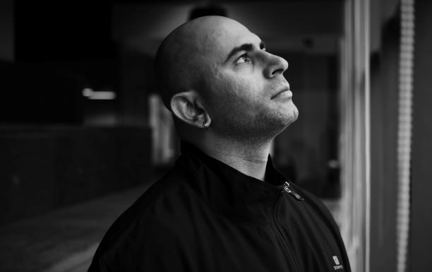 4 Different Ways to Style Earrings for Men men wearing earrings