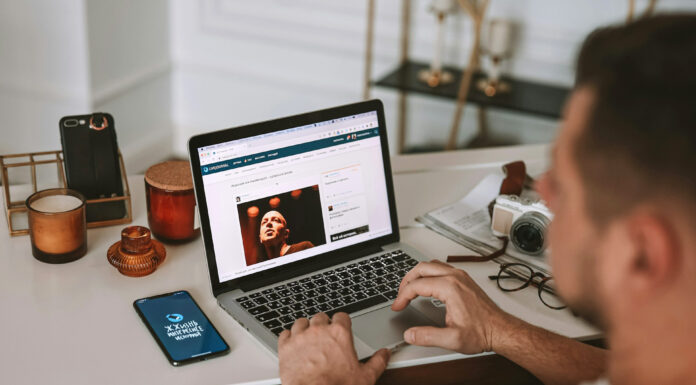 Top 11 Outreach Agencies in the World: Outreach Agencies in the World about Blogging. Photo by Daryadarya livejournal via unsplash