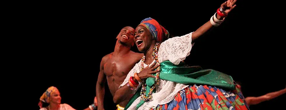Balé Folclórico da Bahia Bale Folclorico da Bahia. Photo source Center of the Performing Arts at Penn State
