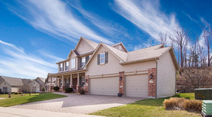 Tips to Sell your Home in the Fall Canva - White Painted House Beside Green Grass Lawn