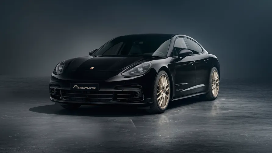 Porsche Panamera 10th years edition Porsche Panamera front view
