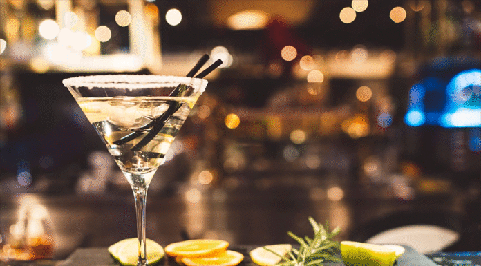 7 Best Christmas Cocktail Recipes cocktails for Christmas