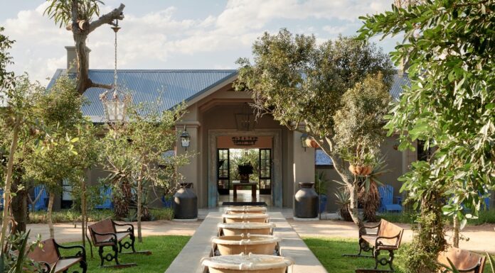 The Farmstead at Royal Malewane, Contemporary Grandeur THE FARMSTEAD AT ROYAL MALEWANE CONTEMPORARY GRANDEUR