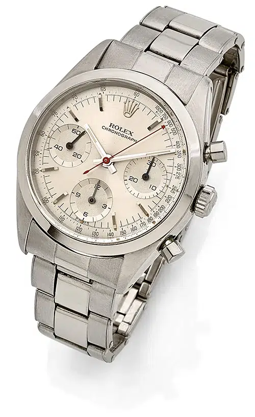 George Lazenby wear a Rolex pre-Daytona Chronograph 1969 George Lazenby wear a Rolex pre-Daytona Chronograph 1969. Photo source jamesbondlifestyle