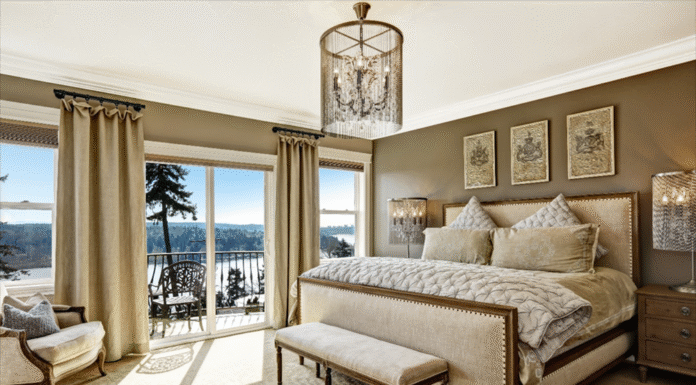 5 Must-Have Items in a Luxurious Bedroom luxurious bedroom items