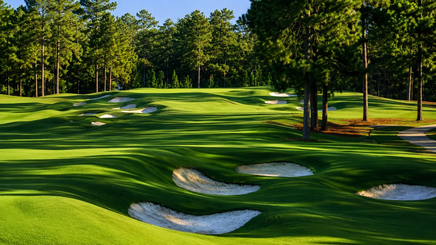 Pinehurst Golf Nirvana, Spectacular Golf Course in North Carolina Pinehurst Golf Nirvana. AI by ChatGPT
