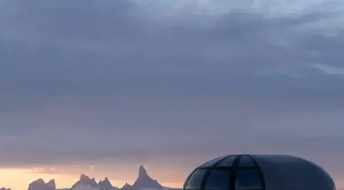 7 Most Expensive Vacation Spots in the World @ White-Desert Echo Camp