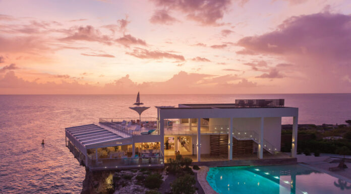 St. Martin, Luxurious Pampering on Both Sides of the Island Pool-Edge Pool Sonesta