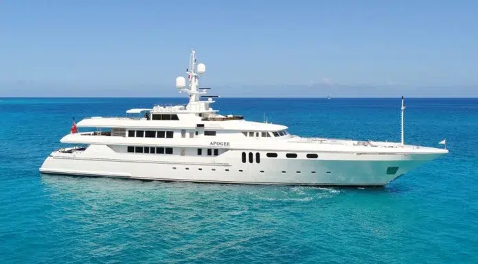 The Best Yacht Party Afloat: Aboard the 62.5-Meter Apogee beautiful and large apogee yacht taking its clients to enjoy the sea