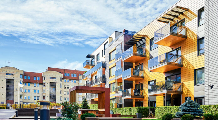 Why Experts Recommend Renting in the City but Buying in the Suburbs Renting a place in the City. Photo via Adobe Stock Free Photos