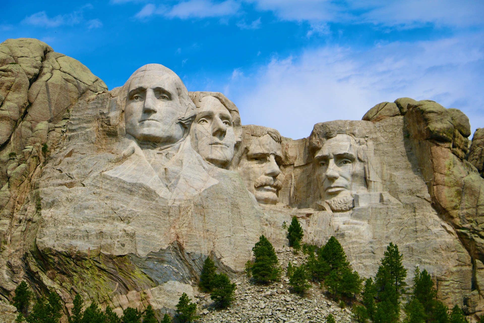Mount Rushmore. Image by Jean Beller via unsplash