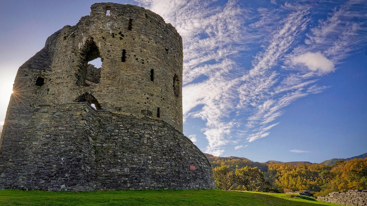 North Wale Castle in North Wales UK. Image by ian kelsall from Pixabay