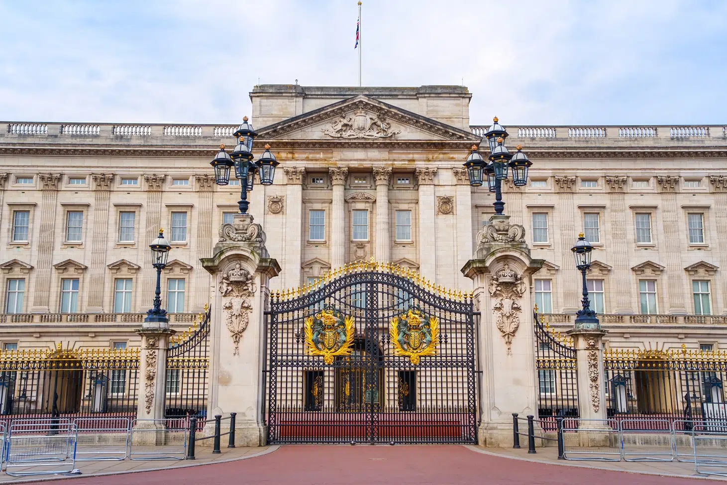 Buckingham Palace in the Summer, London Buckingham Palace in London. Vecteezy-medium