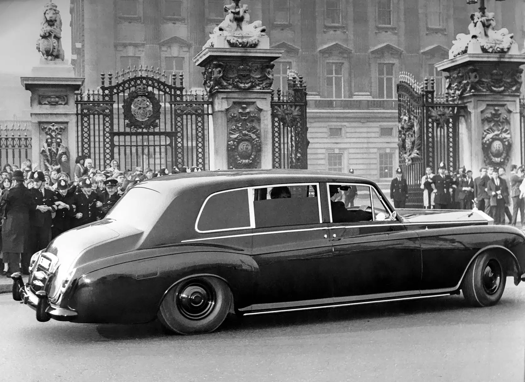 1965 Phantom V (5VD73) Rolls-Royce 1965 Phantom V 5VD73 Rolls-Royce. Photo courtesy of Rolls-Royce