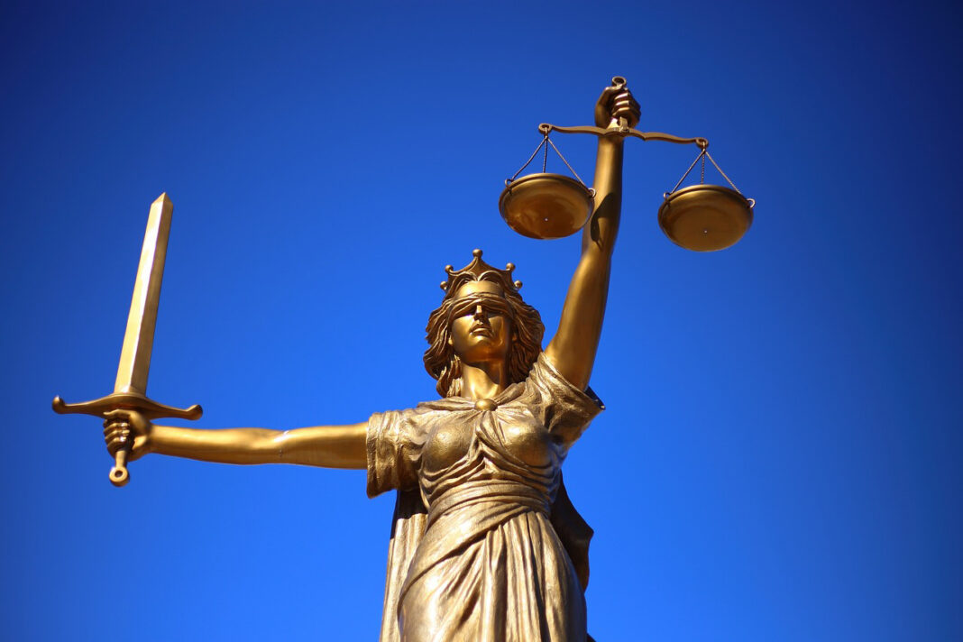 Justice for discrimination. Photo by Sang Hyun Cho from pixabay