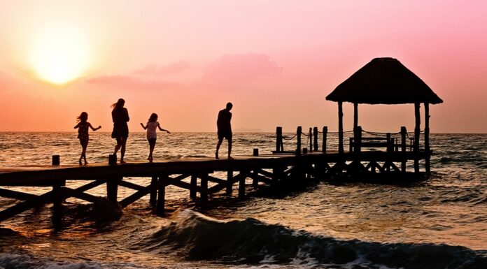 How To Plan A Fantastic Caravan Trip With Your Kids Family Vacation Caravan Trip with your kids. Image by Jill Wellington from Pixabay