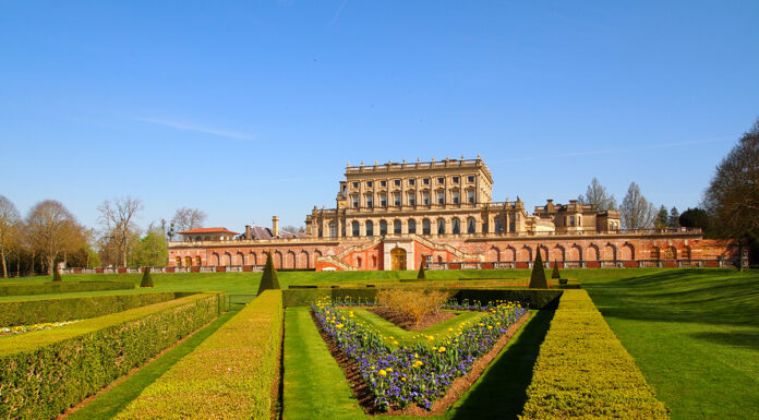 Cliveden House, Previous Residence of a Duke’s Mistress ©The Clive House Hotel Garden, National Trust Clivedens-Parterre
