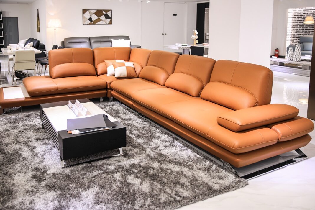 Colorful and classy living room. Image by whawha0301 from Pixabay