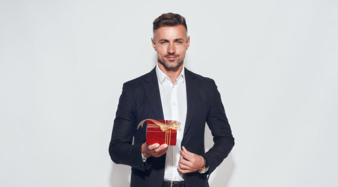The Coolest Man-Gadgets to Gift in 2022 Men Gift Gadgets