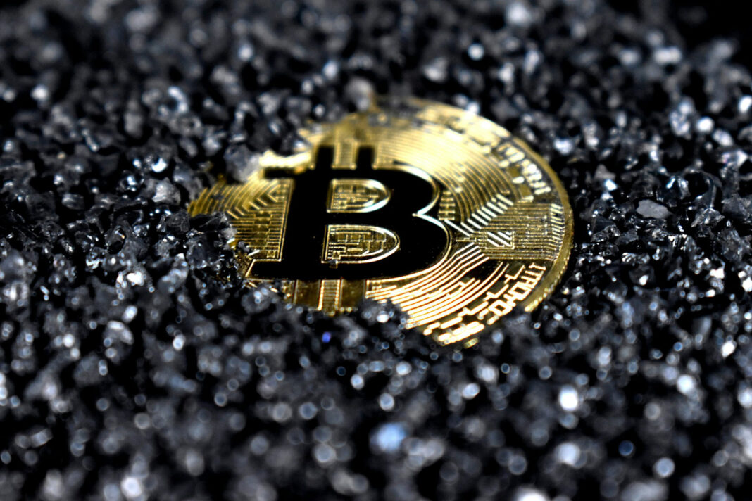 Crypto Trading. Photo by Kanchanara via unsplash