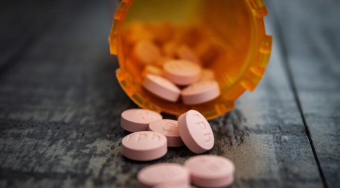 10 Top Tips for Traveling to the UK with Drugs traveling with drugs in the UK