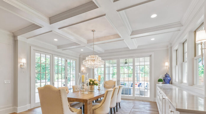 Great Tips for Decorating Your Dining Room Beautifully decorated dining room in pastel colors