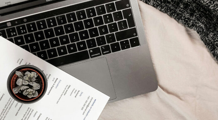 How to Write Best Resume for High Job Opportunity? write best resume for a good job. Photo by Joao Ferrao via unsplash