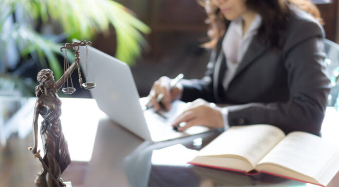 6 Things You Need To Look For In A Law Firm attorney practicing at a law firm