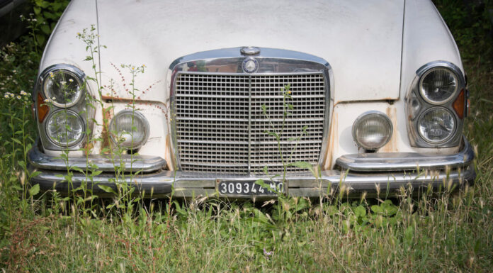 It’s Time To Junk Your Car If You See These 7 Signs junk your old car