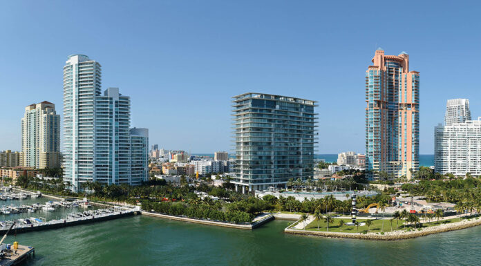 Top Luxurious High-Rise Buildings on South of Fifth Apogee