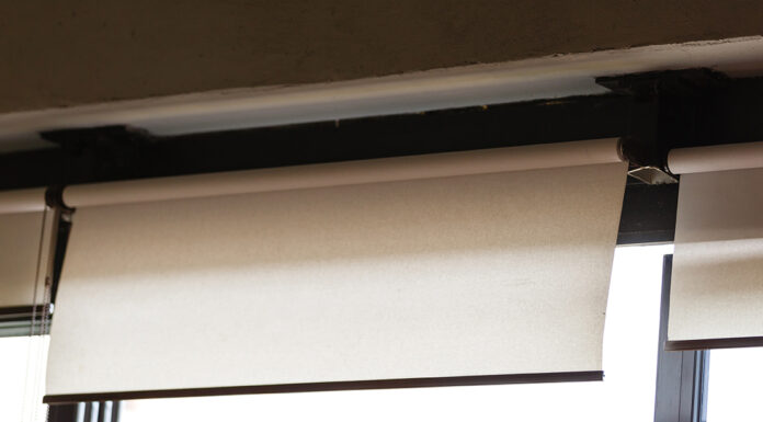 SUNNY EMEDIARUSH —- 7 Reasons Why You Need Retractable Screens Now retractable screen