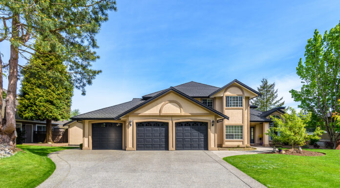 Top Tips to Help You Build a High-End Garage at Home Top Tips to Help You Build a High-End Garage at Home