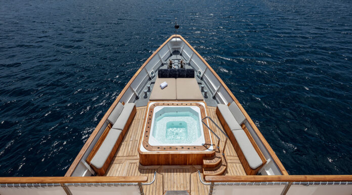 All Aboard The Fluid M/Y Grace Quasar Expedition's The M/Y Grace