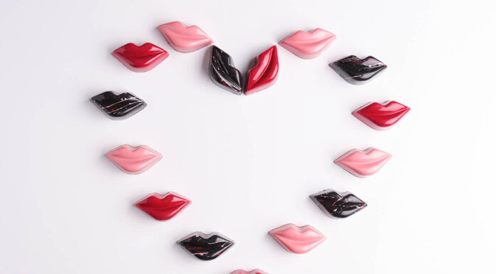 Your Guide to the Perfect GALENTINE’S DAY Soko lips