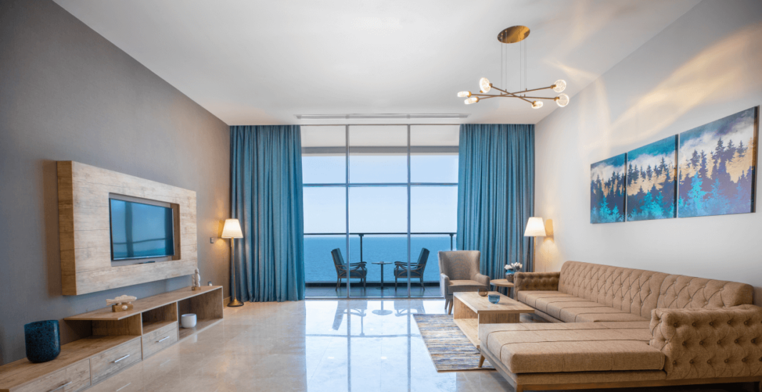 The Waves Hotel suite
