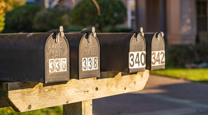 Choosing the Right Material for Your Home’s Mailbox: Wood, Metal, or Plastic? MAILBOXES