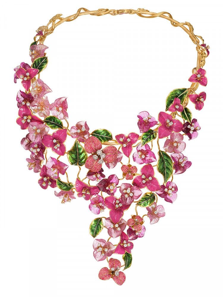 Necklace in yellow, white and pink gold with “Rubellite” tourmalines, pink sapphires and diamonds. Courtesy of Dolce & Gabanna.
