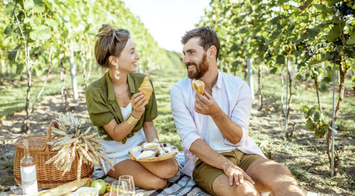 How to Celebrate your Wedding Anniversary in Style Romantic celebration of your wedding anniversary