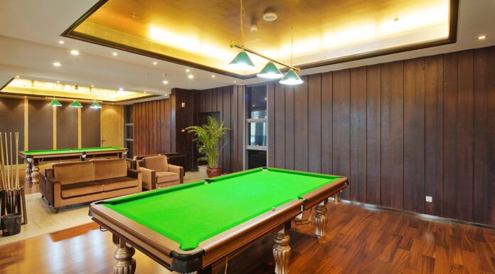 What Should Your Dedicated Entertainment Room Include? Entertainment room in your house