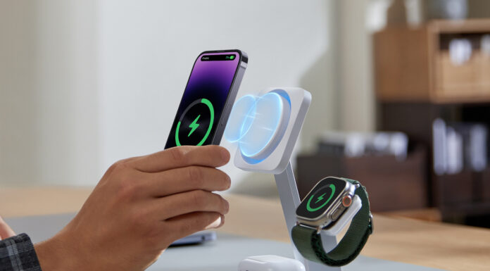 Last Minute Gift Guide To Spoil Your Loved Ones 25W 3-in-1 MagSafe