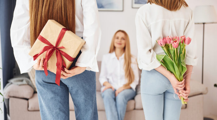 Best Gifts For Friends/Family Moving Into Their New Dream Home Gift for your new dream home