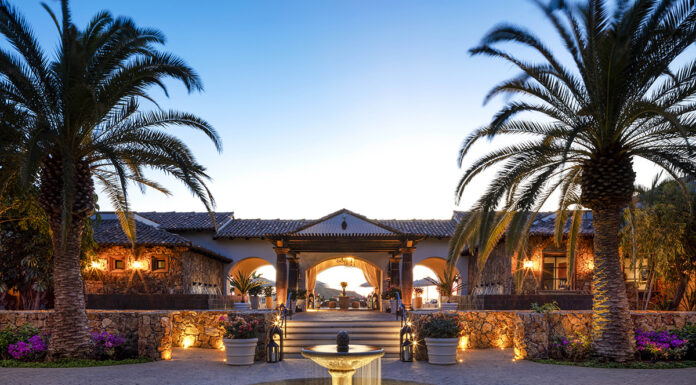 The Querencia Experience: Life at Waters Edge QCabo Clubhouse
