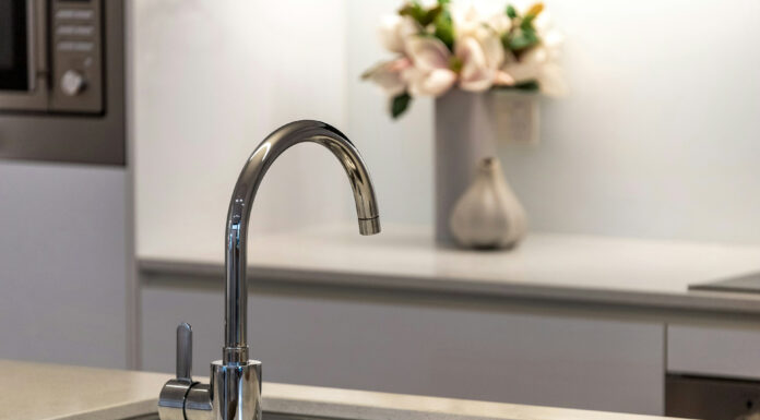 Tapware 101: Everything You Need to Know Before You Buy Tapware design for the home kitchen sink. Photo by Steven Ungermann-IcNpBCQS3fk-unsplash