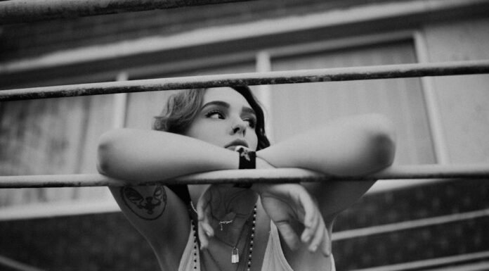 Why Now is the Best Time to Get That Tattoo Removed A Woman with a Tattoo. Photo free via Pexels-photo-6993731