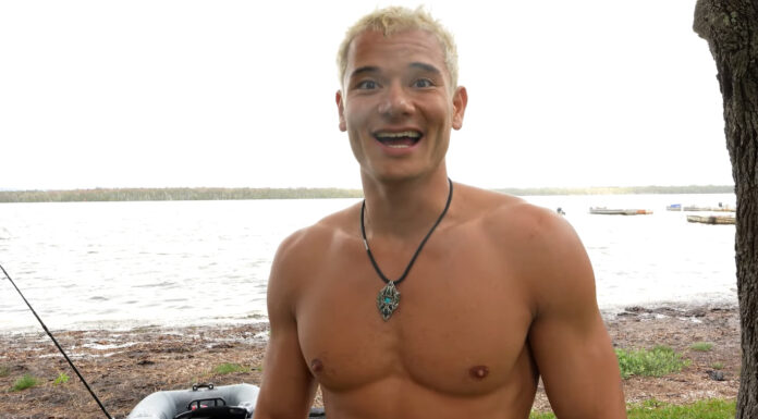 Felix Huettenbach’s Day Against the Waves Felix Huettenbach